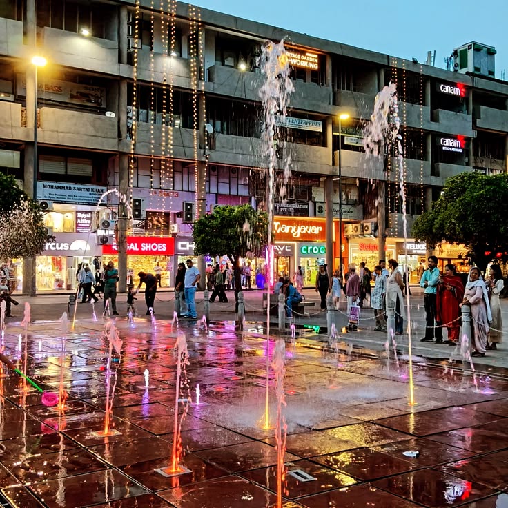 Sector 17 Plaza
